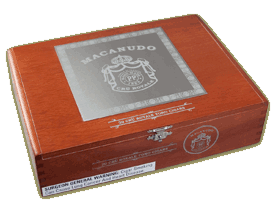 Macanudo Cru Royale | Iwan Ries & Co.