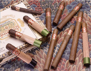 Arturo Fuente Grand Reserva | Iwan Ries & Co. Arturo Fuente Grand Reserva | Iwan Ries & Co.