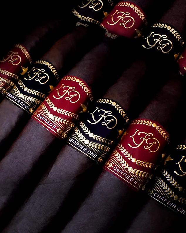 La Flor Dominicana Chapter I & Capitula II - Click for details